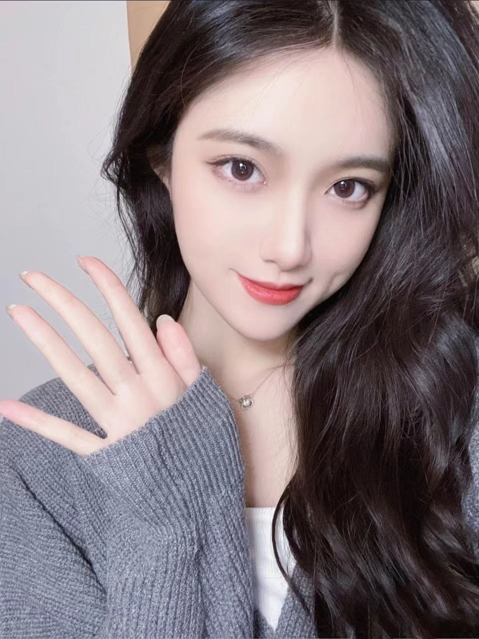 昆明年轻靓丽 邻家女孩 颜控首选 粉嫩鲍鱼 任你玩