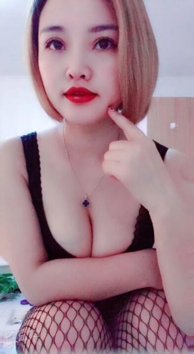 青年路性价比很高的妹子