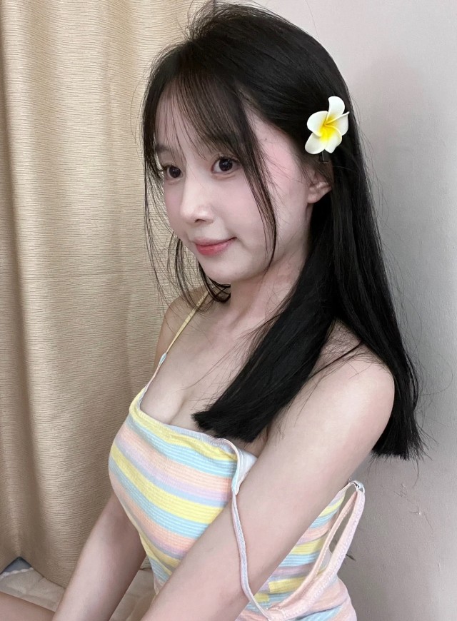  出差约到超棒的兼职妹子