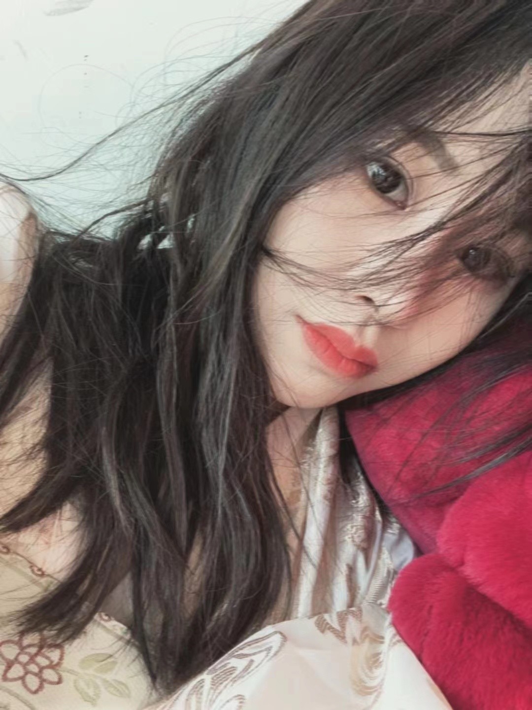 零零后大白腿少女