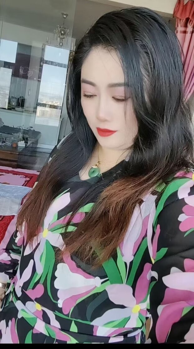 呼伦贝尔海拉尔 一个只上门的大胸轻熟女 高潮喷水