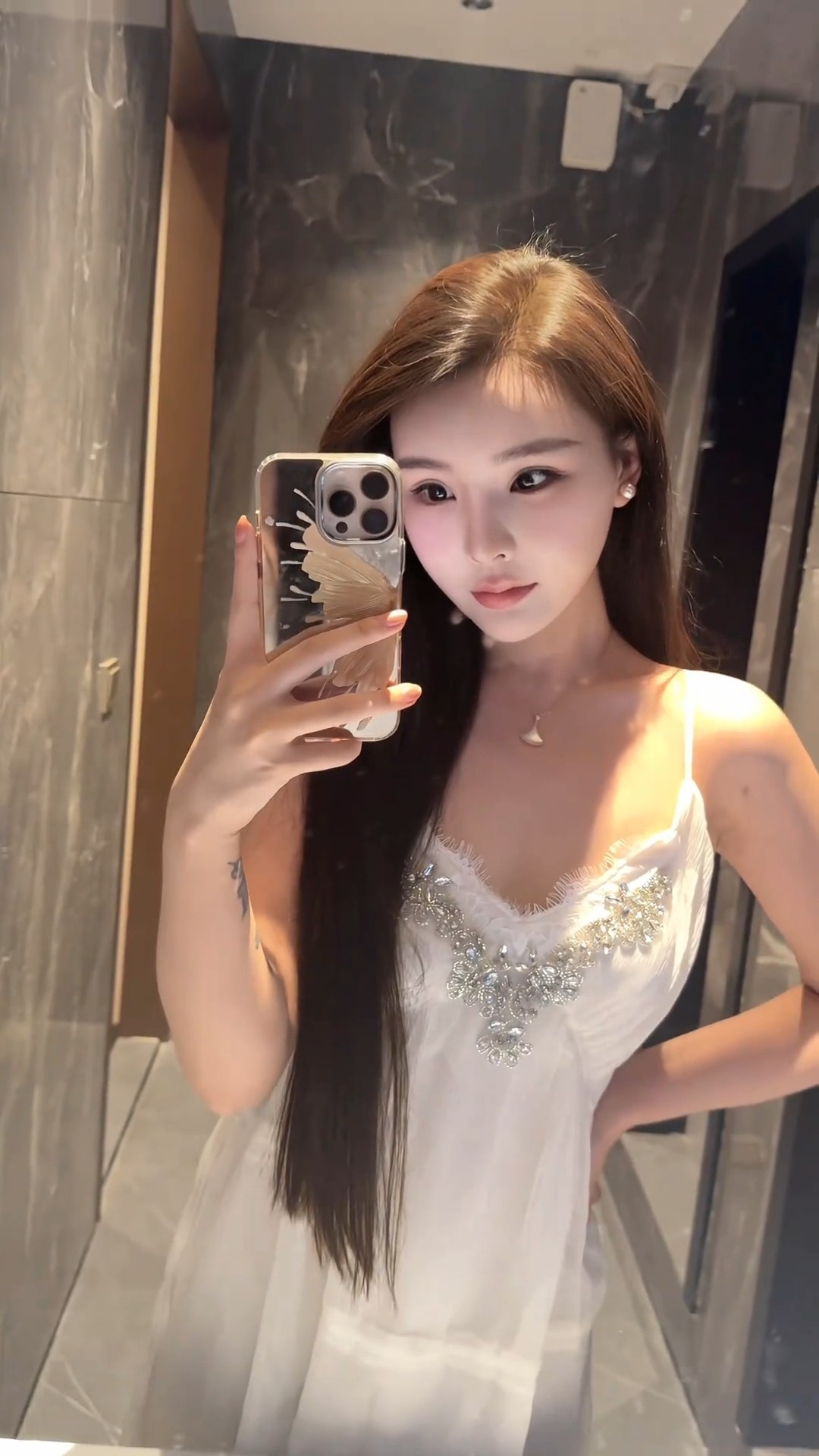 贡献一枚骚妹妹值得多刷