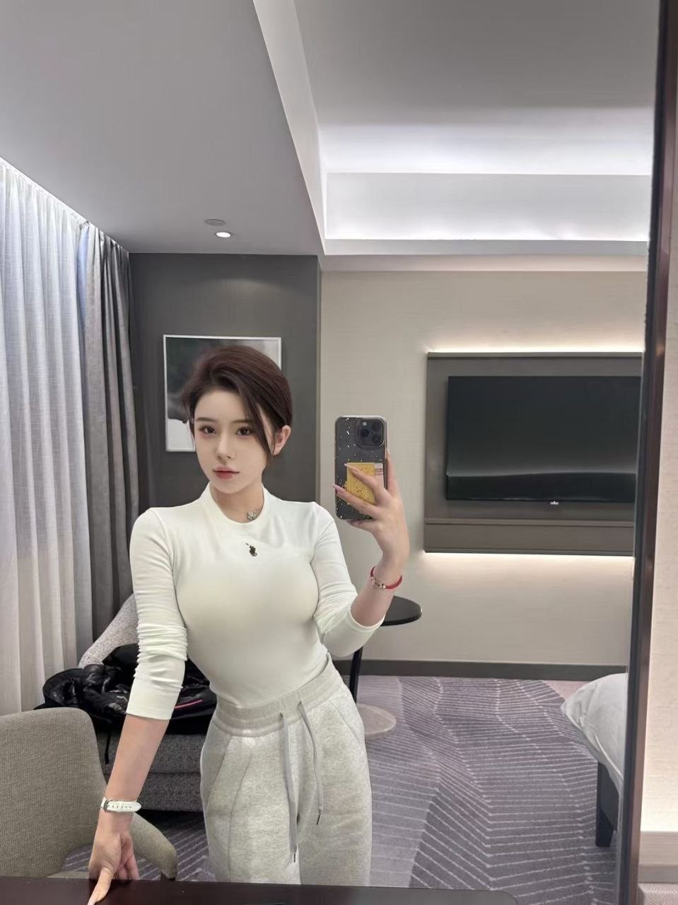 福山区床上骚物  翘屁股后入最舒服