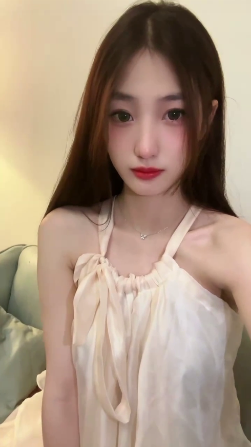 【潍坊】小幼女艹的淫水喷一床