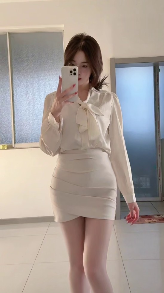本狼就喜欢嫖这种软嫩妹