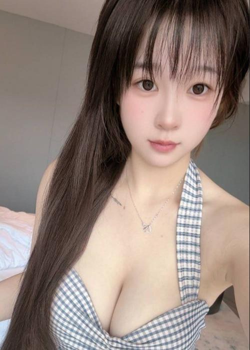 唐山水嫩货奶子很大手感极佳