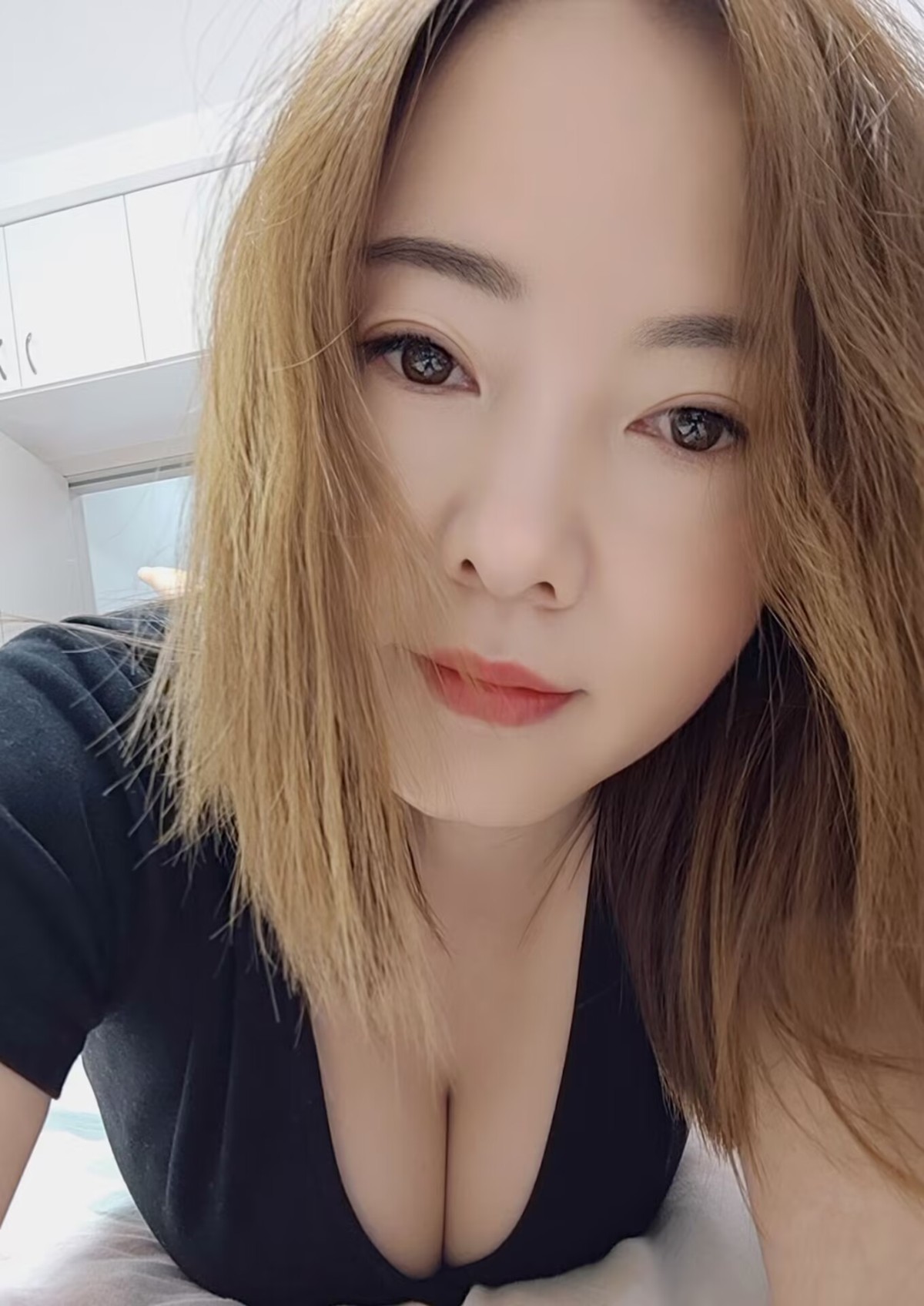 奉贤区气质婼婕