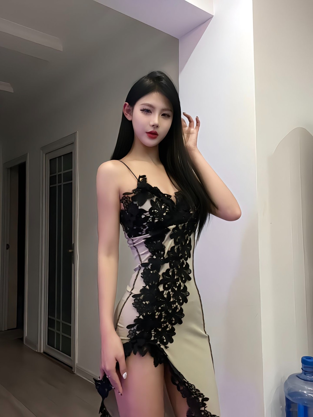 长腿美女做大活值得插进去