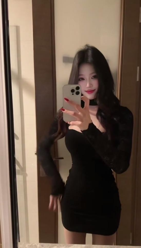 【芜湖】狼友都喜欢这种妖艳骚货