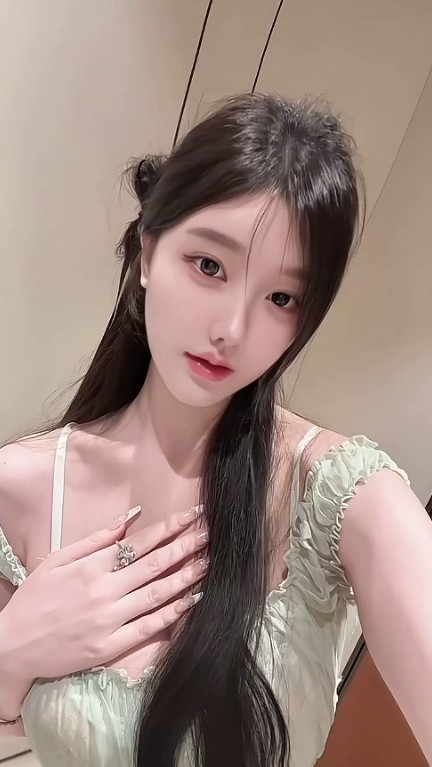 道里挑逗妹妹鲍鱼全身娼抖