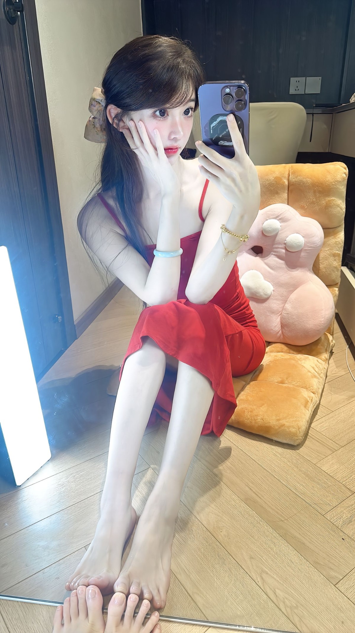 刚入行小美女奶粉逼嫩