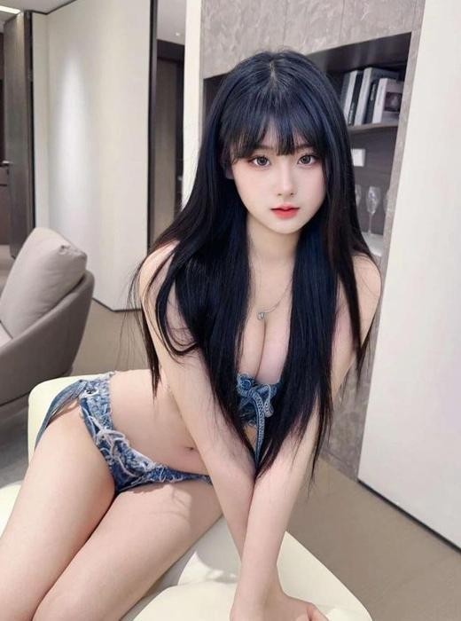 三亚妹子一双眼睛特别清纯