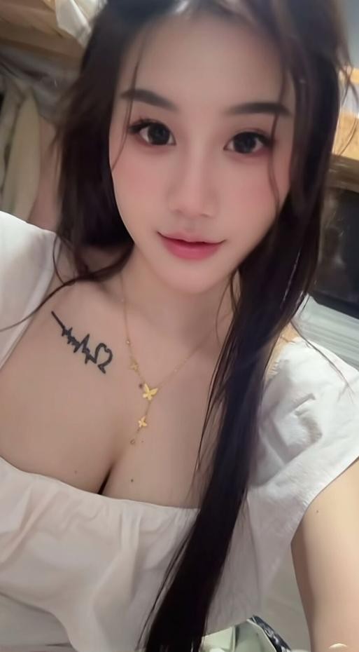 嘉兴挑逗妹妹粉鲍鱼全身娼抖