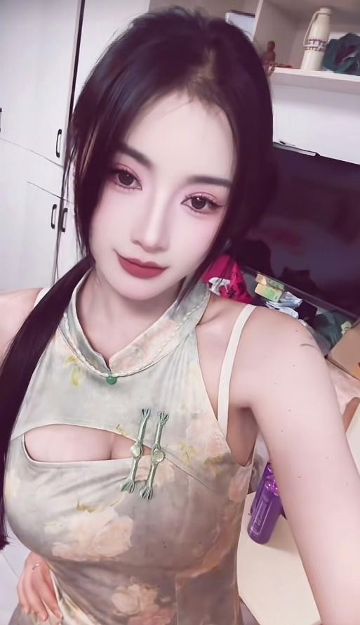 西安香臀美乳风骚蚀骨老师