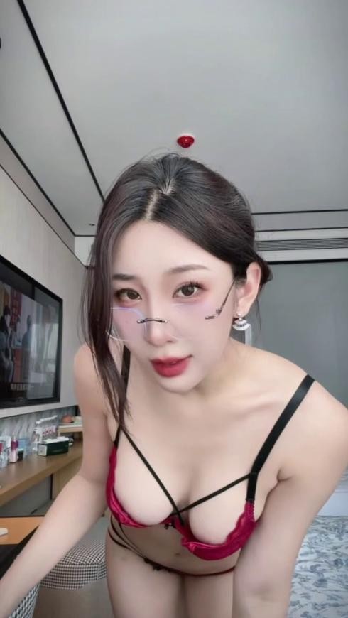 风骚小御姐体验全自动的感觉