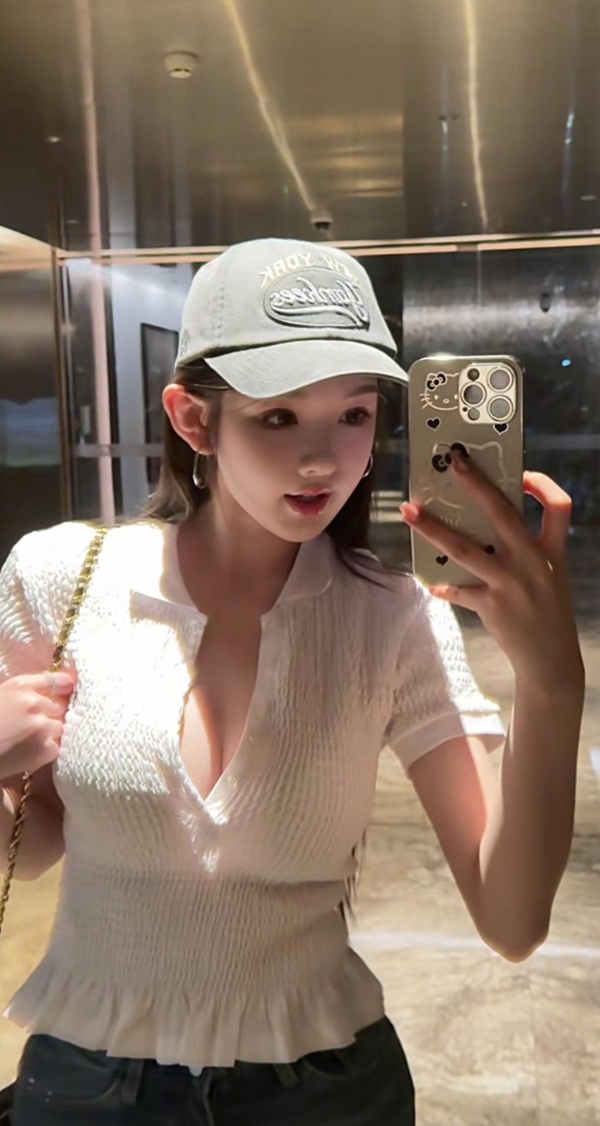 浦东水灵灵甜妹极品鲍哦