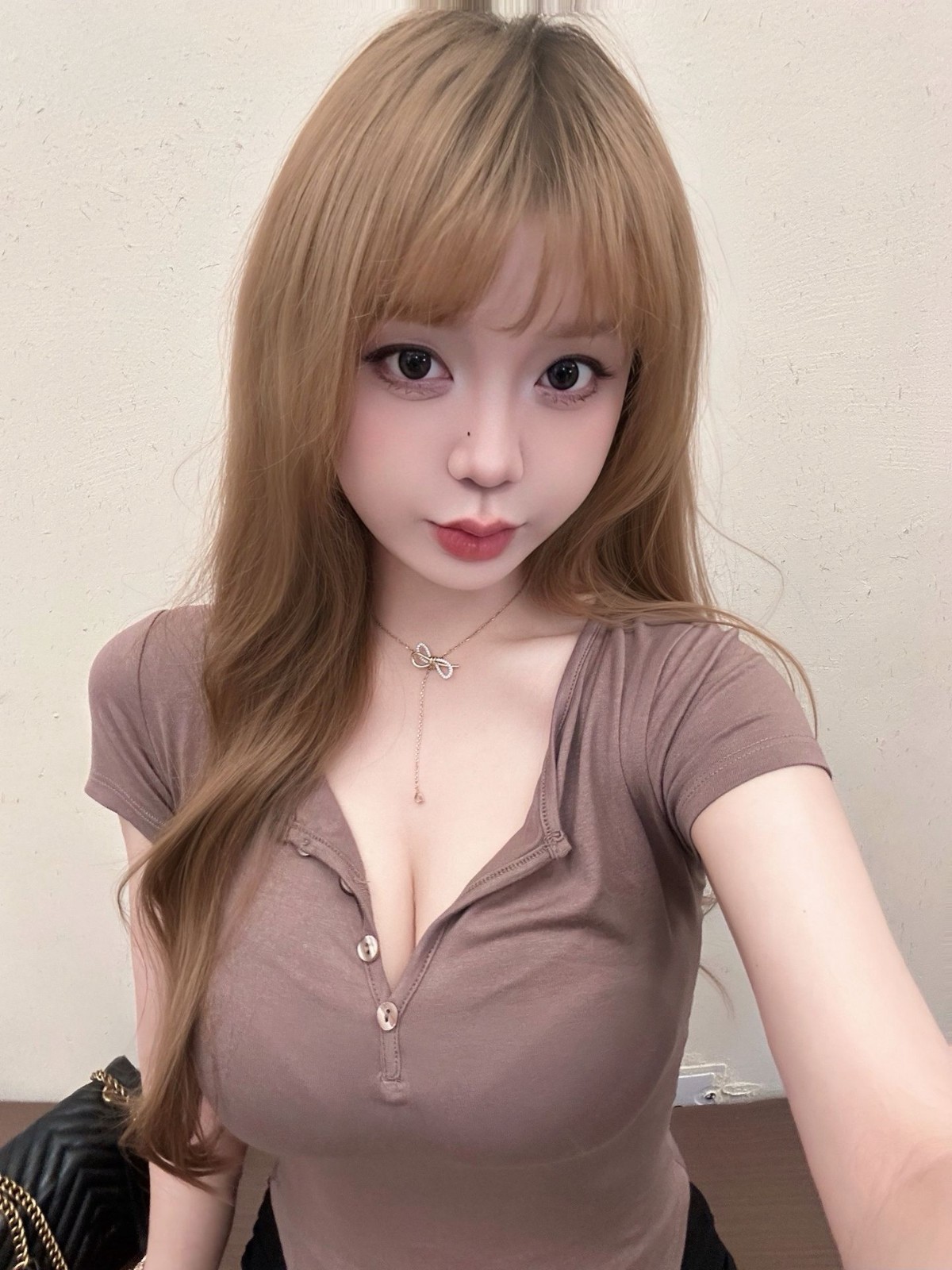 吴中小淫妹极品货色
