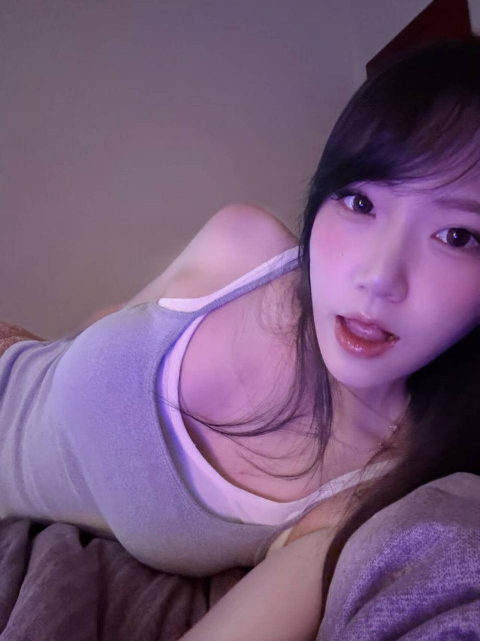 妹子很敏感挺勾人的
