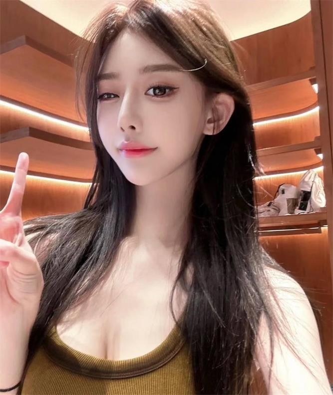 又美又欲性感女友