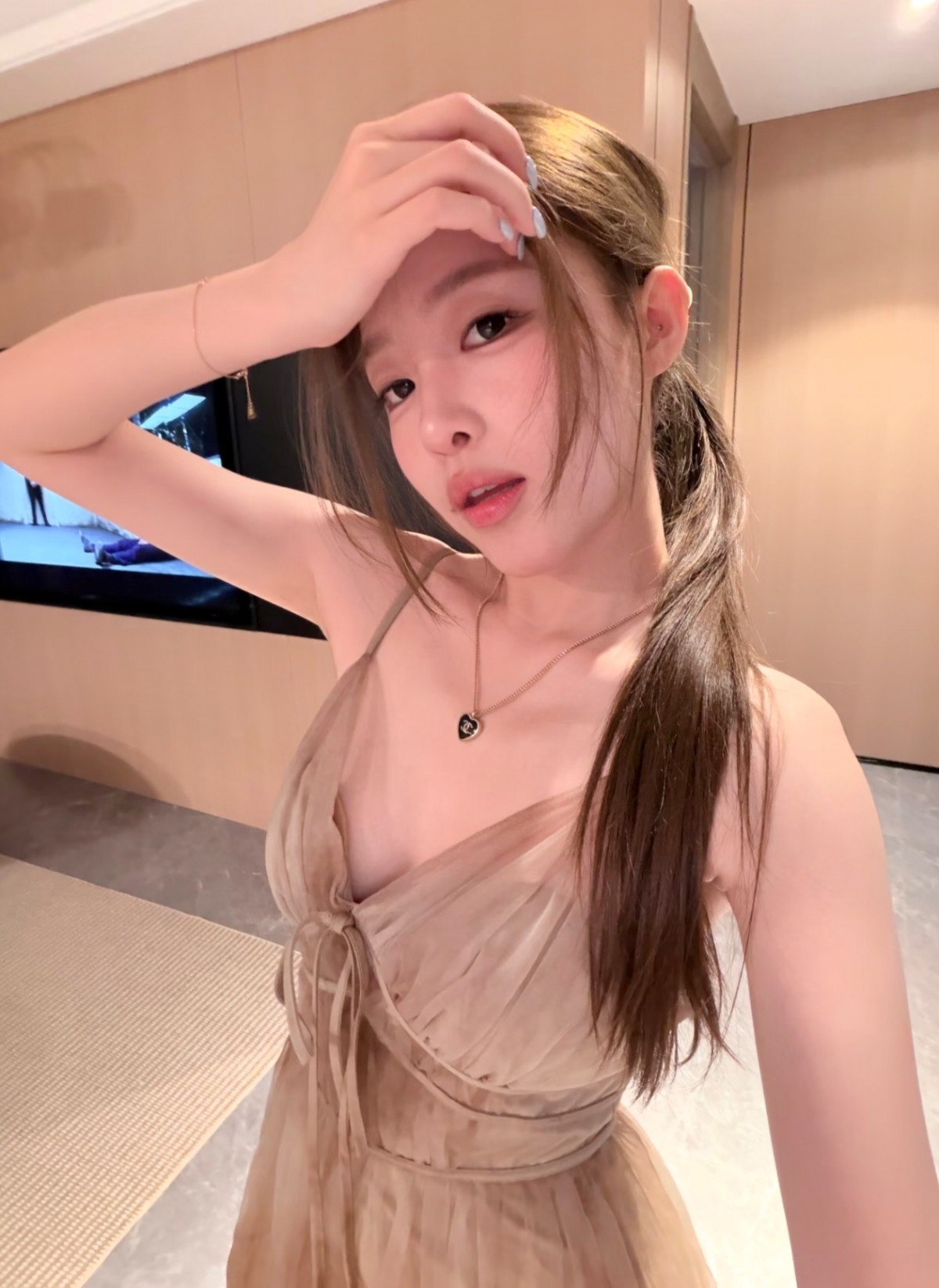 984FA6EEE654674221893C17ED3320E8.jpg