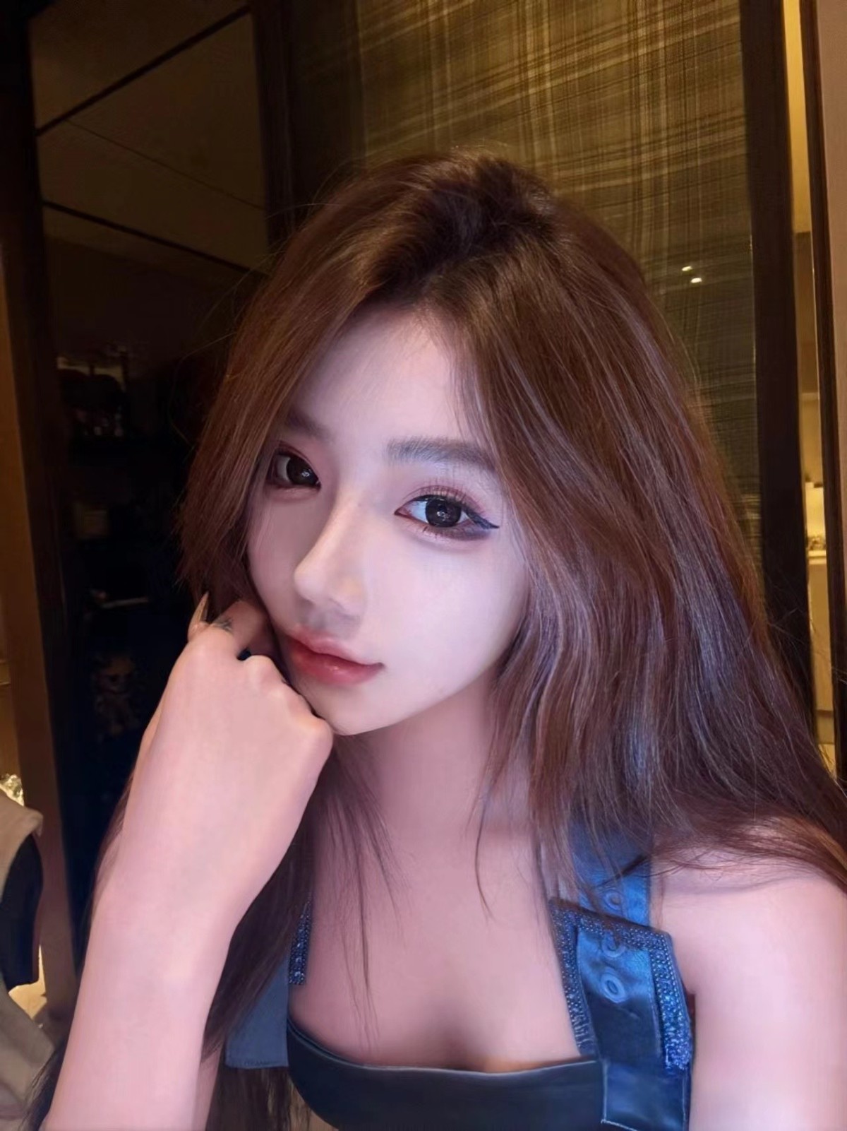 125199_HM4QVN83BZ99ZWH.jpg