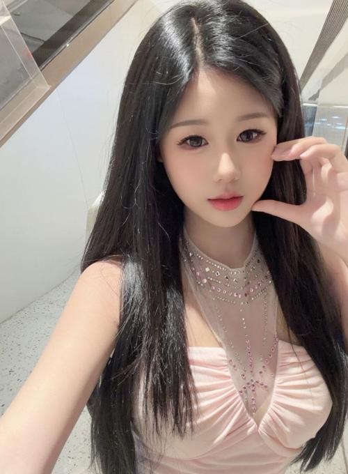 三亚妹子口交很细心好脾气不催射
