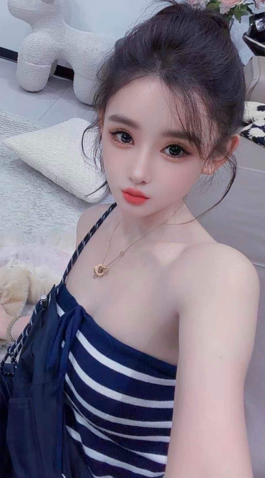 嫩妹声音娇喘表情很销魂