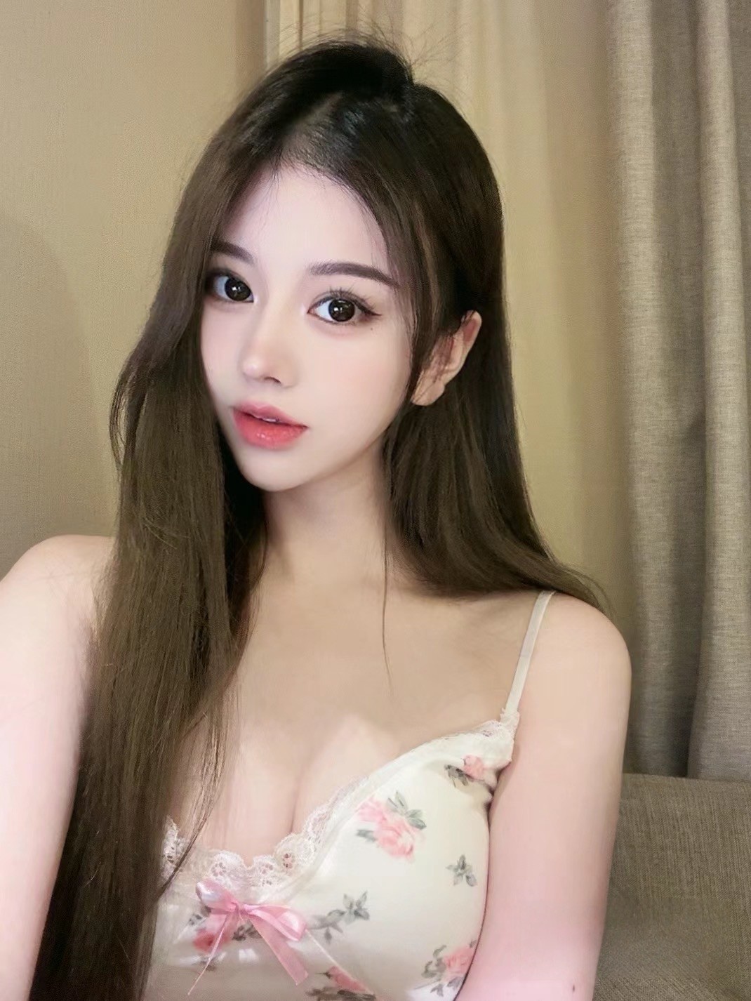 兰州七里河这姑娘的颜值身段真的值