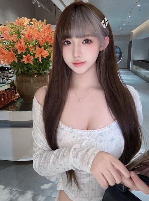 太原胸很白很大特别是下面粉粉的