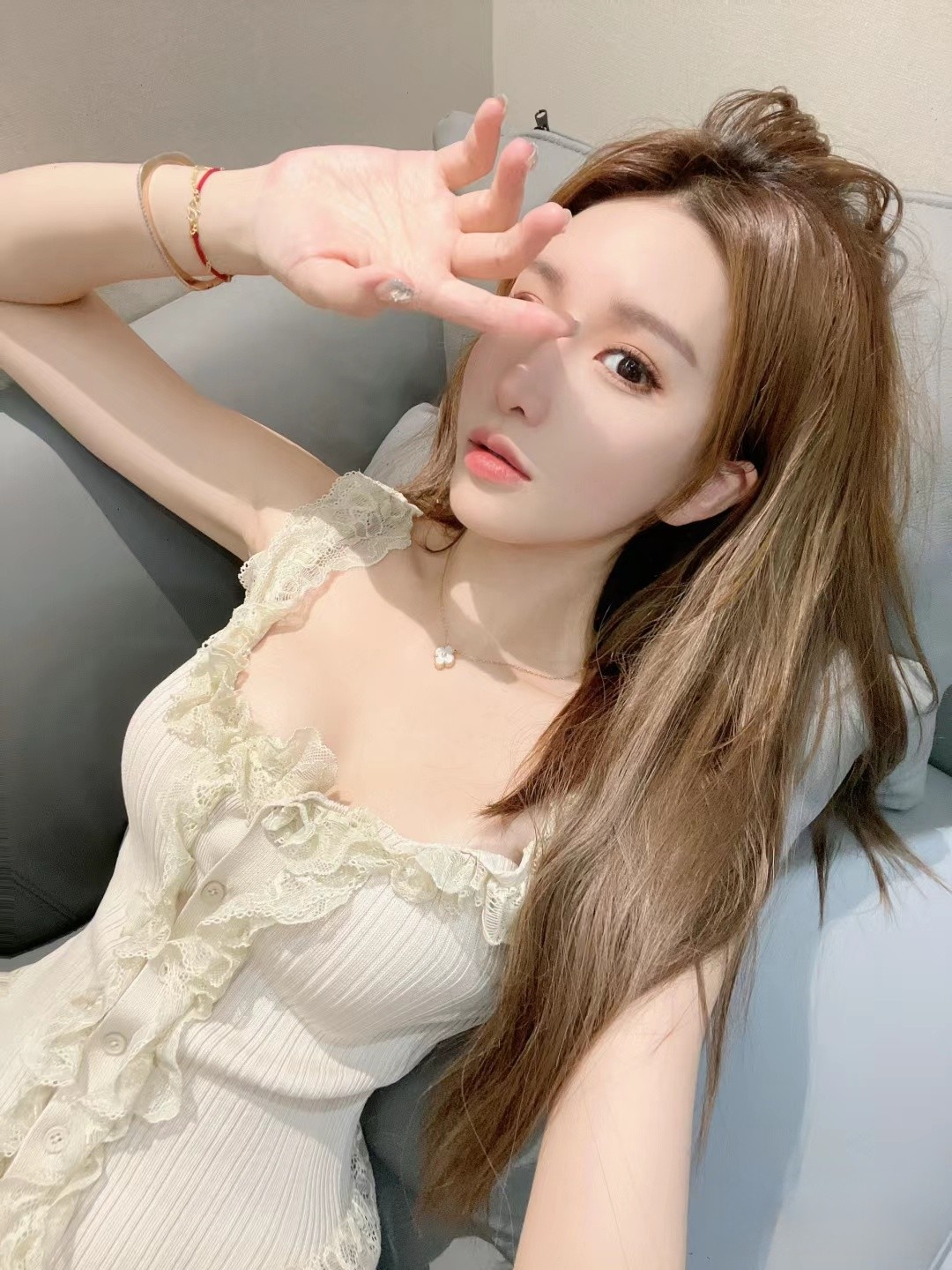 松江舔妹子樱桃小嘴都能蹭出货