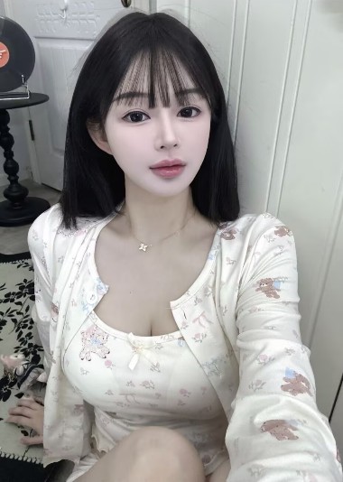 九龙坡区娇羞妹子也特别会挑逗人