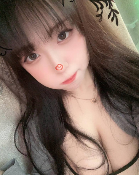 常熟市乖巧新人童颜巨乳