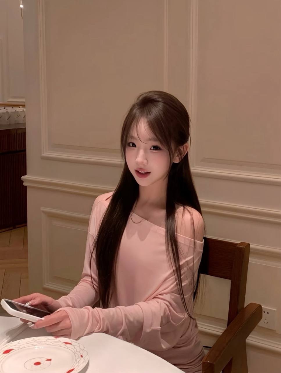 金山清纯女仆情趣妹子